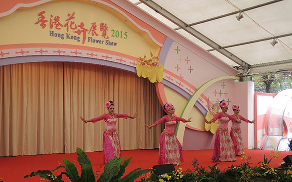 文娛表演 –   印尼領事館舞蹈團