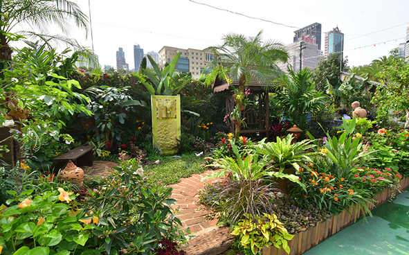 Third Prize: Eastern District  < A Warm and Cozy Garden >