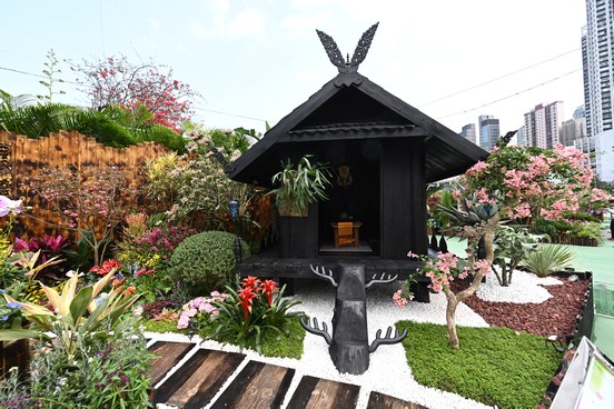 First Prize: Kwai Tsing District <Joy in Nature>