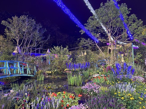 Guangzhou Forestry and Landscaping Bureau <The Lotus Garden of Unity>